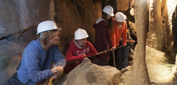 Stump Cross Caverns